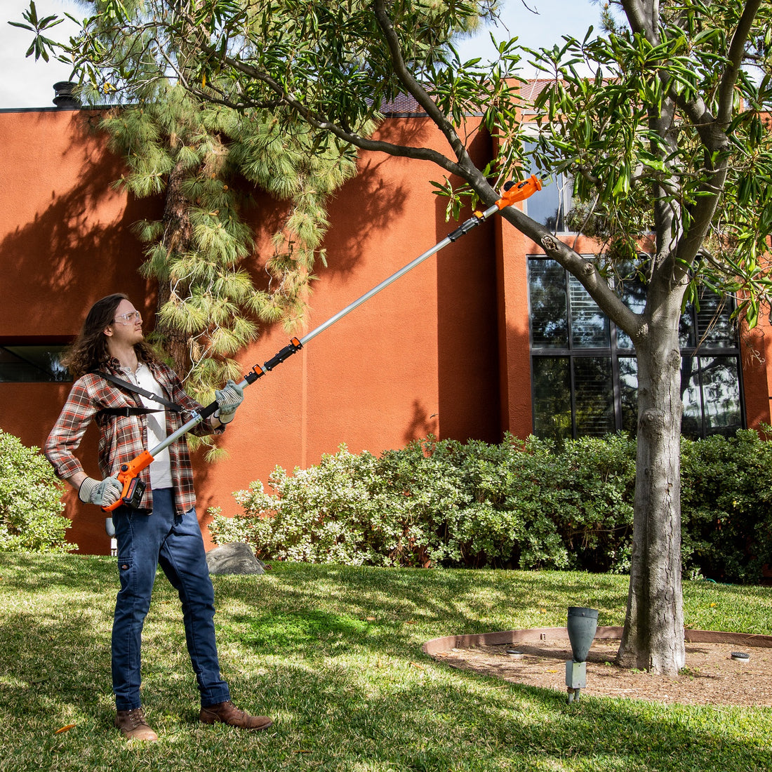 Ukoke Cordless Pole Tree Pruning is the Answer To All Your Gardening Problems